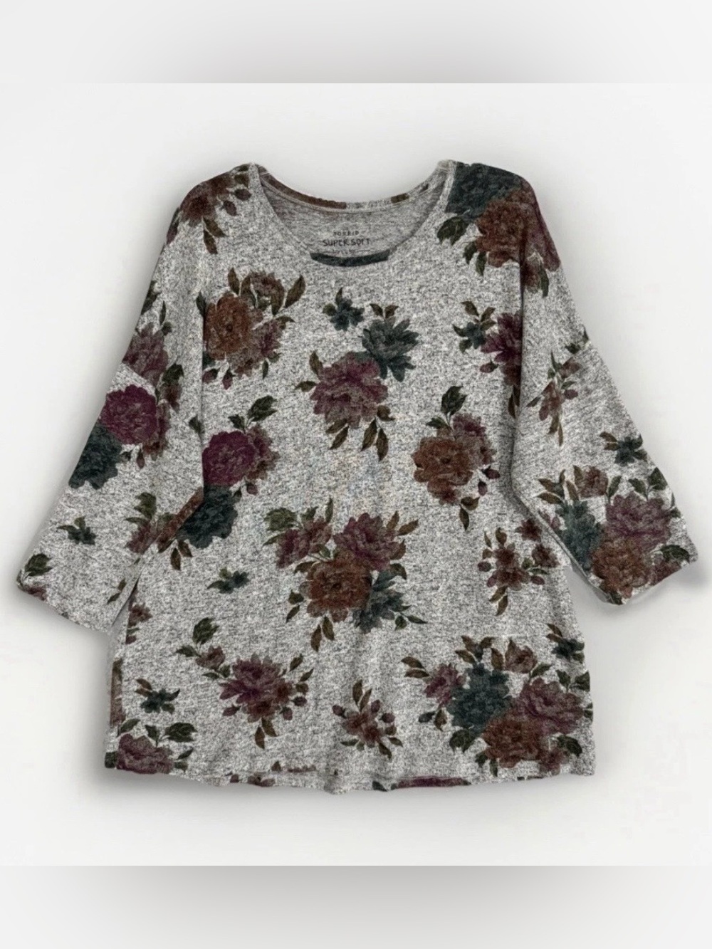 TORRID Super Soft Top Size 2  2X 18-20 Gray Burgundy Floral Plush Knit Stretch